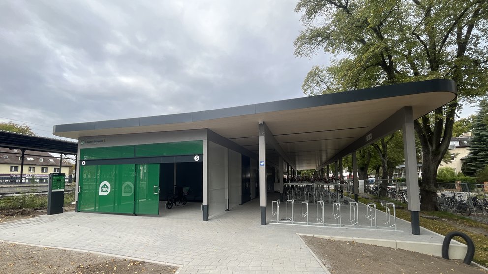 Erster VBB-RadPark in Eichwalde eröffnet 